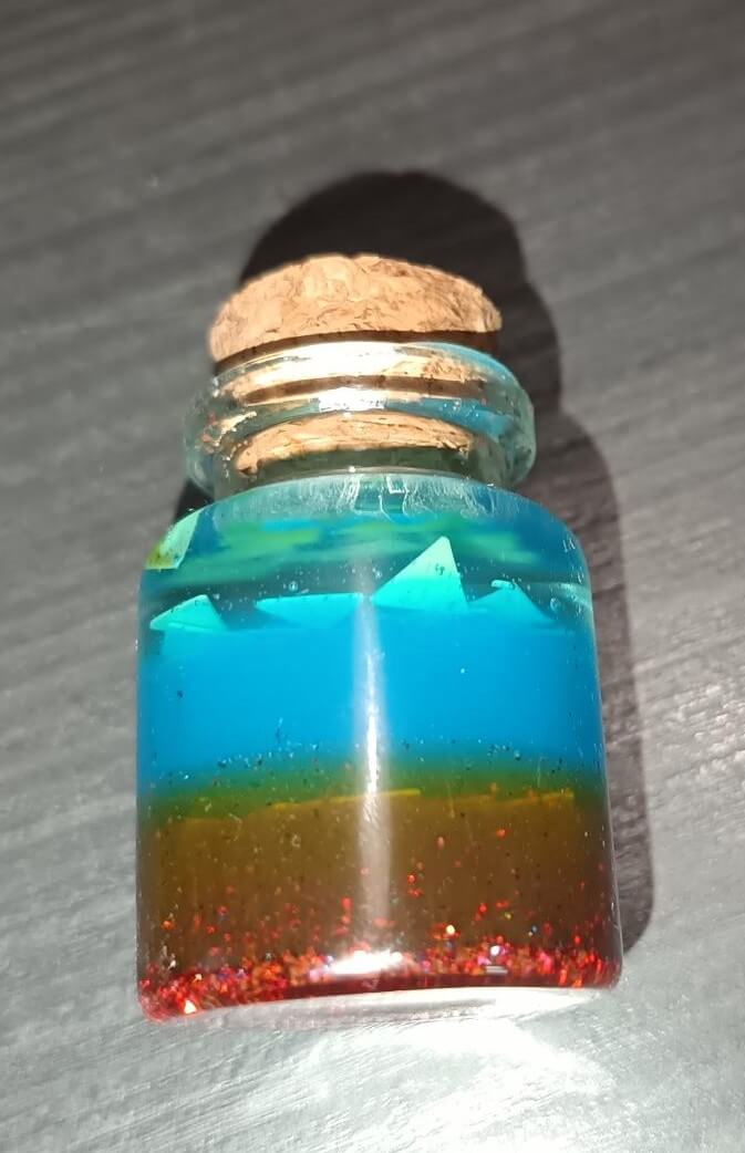 Fiole miniature en verre et résine époxy fait main - Mag'ical Epoxy